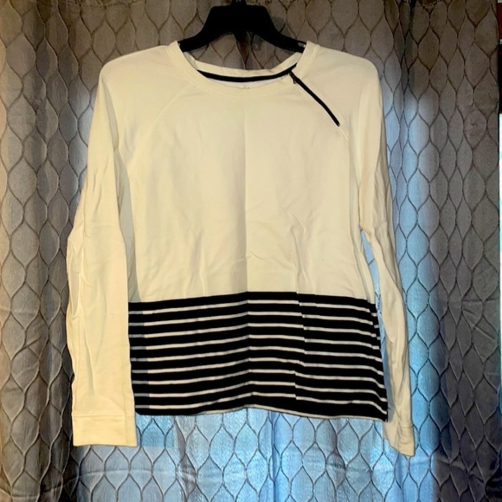 Crewneck sweatshirt